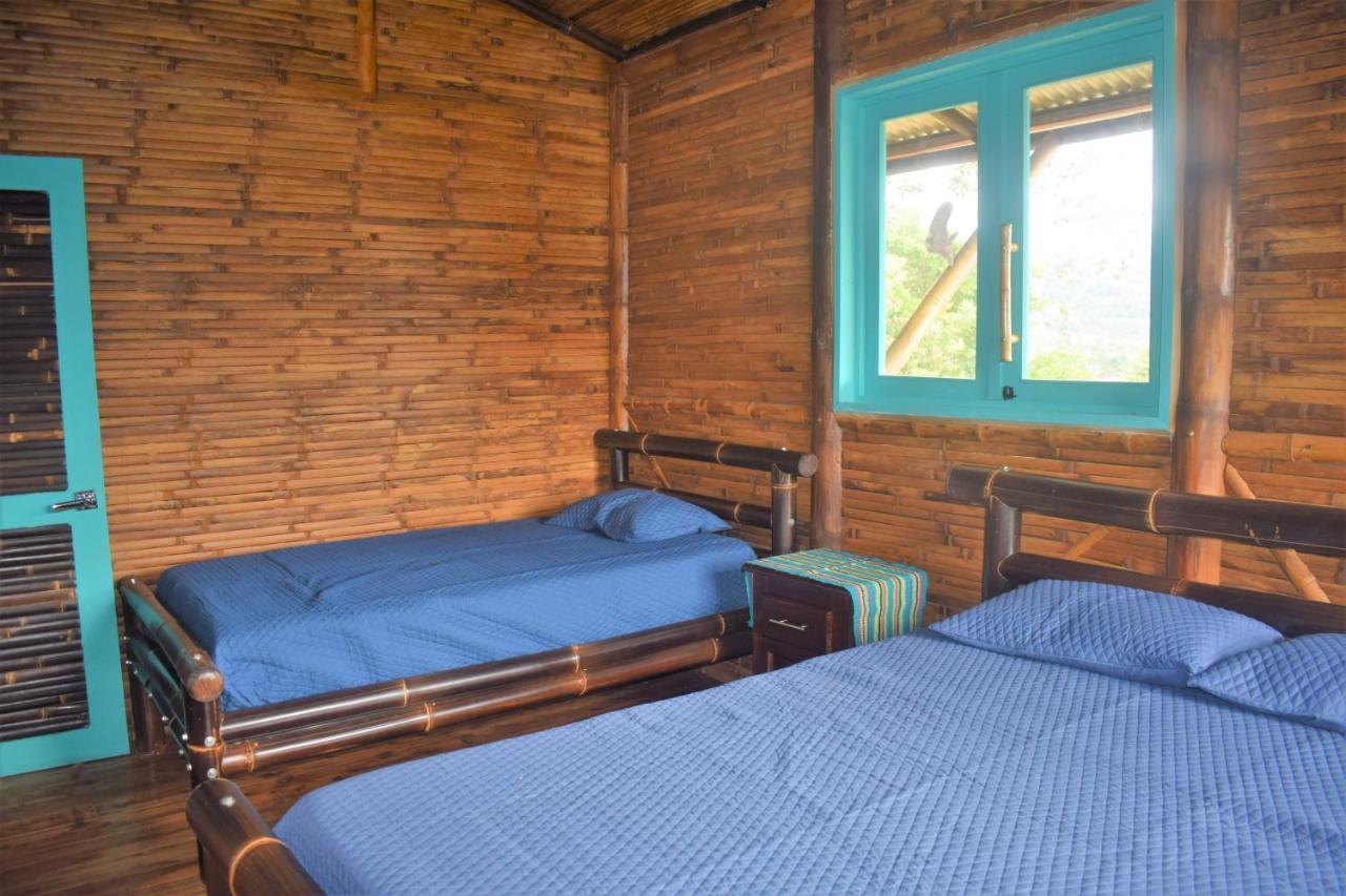 הוילה טוריאלבה Casa De Bambu מראה חיצוני תמונה