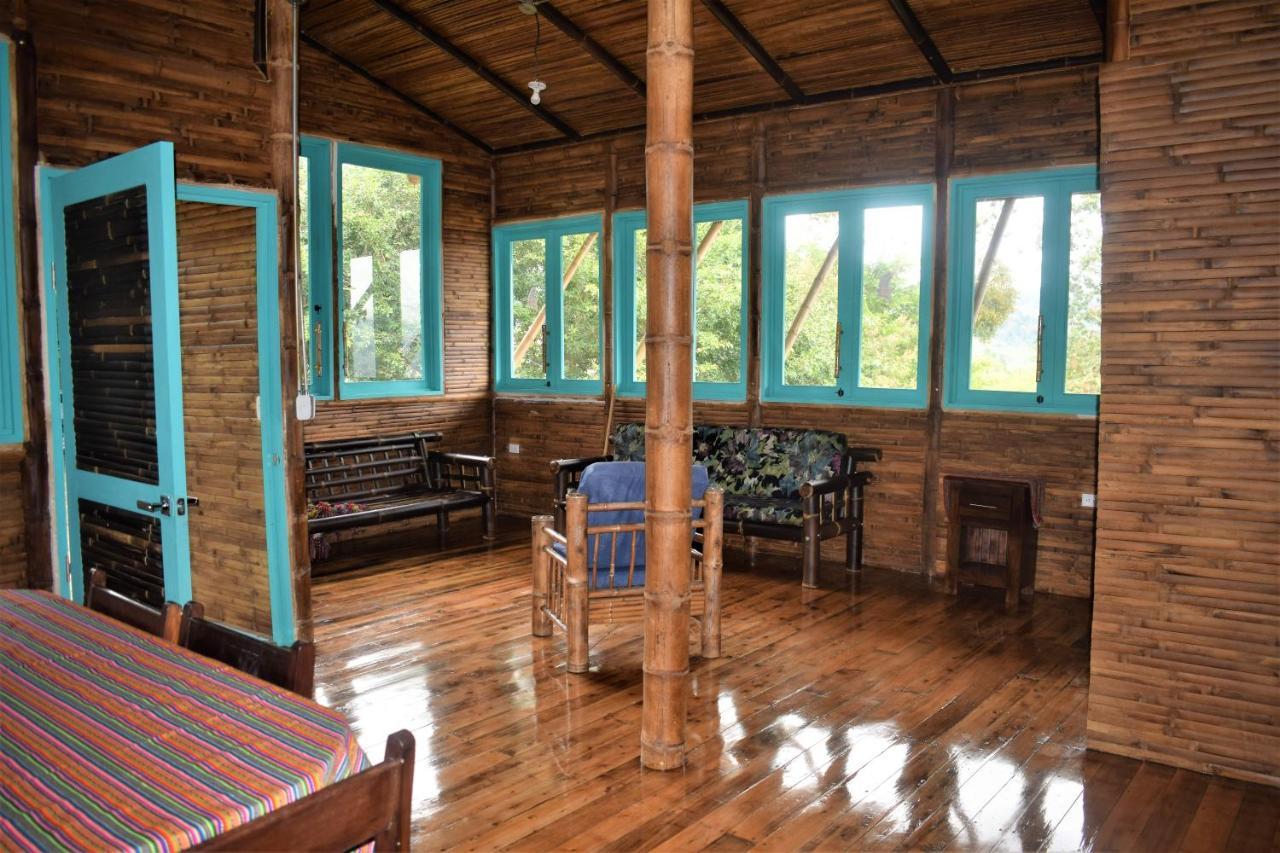 הוילה טוריאלבה Casa De Bambu מראה חיצוני תמונה