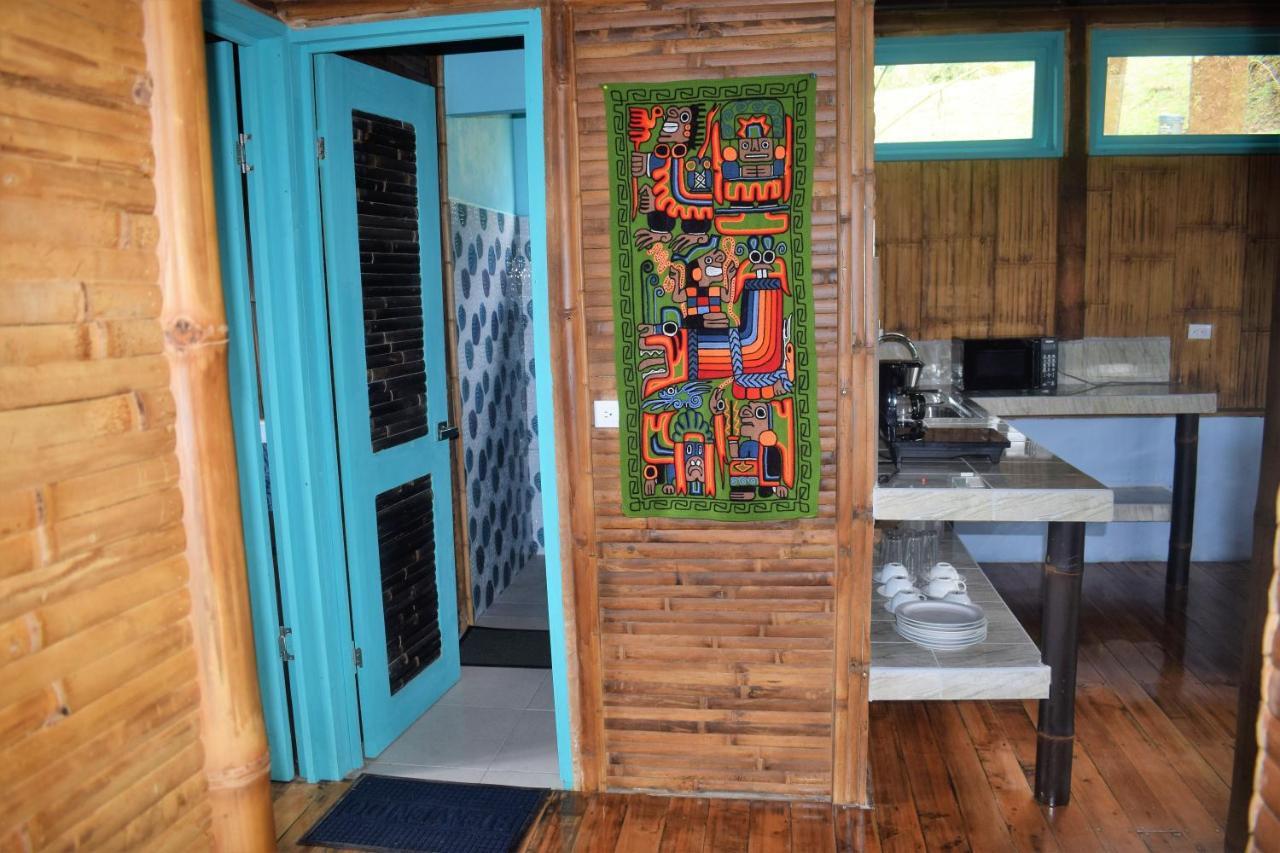 הוילה טוריאלבה Casa De Bambu מראה חיצוני תמונה