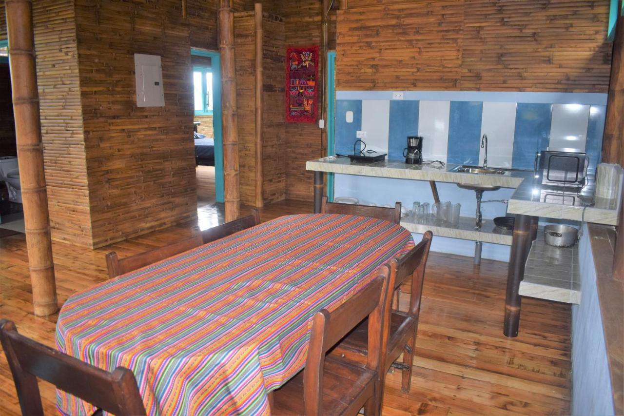 הוילה טוריאלבה Casa De Bambu מראה חיצוני תמונה