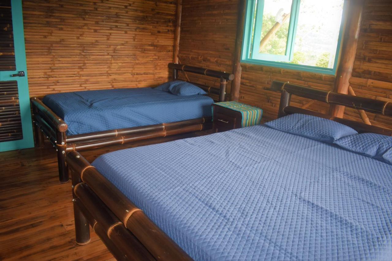 הוילה טוריאלבה Casa De Bambu מראה חיצוני תמונה