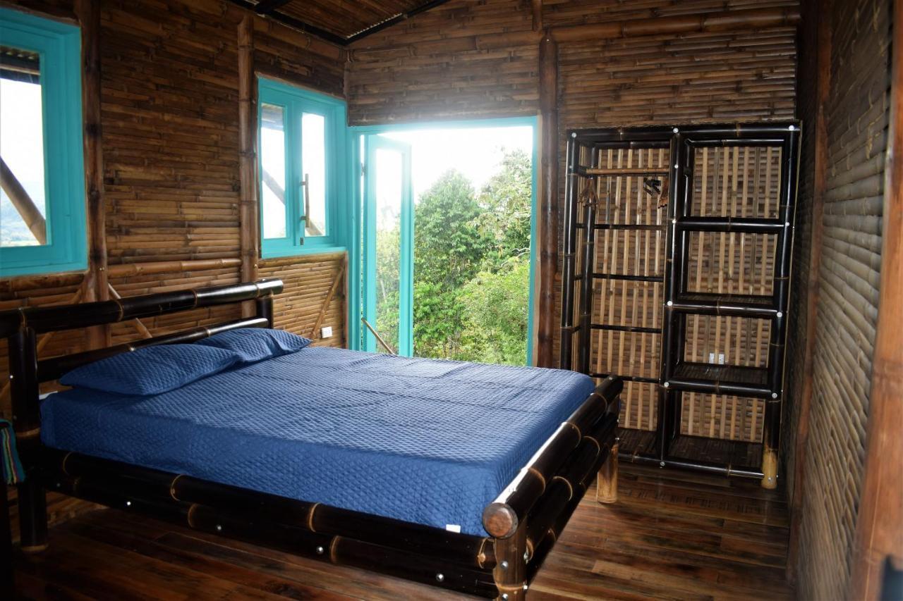הוילה טוריאלבה Casa De Bambu מראה חיצוני תמונה