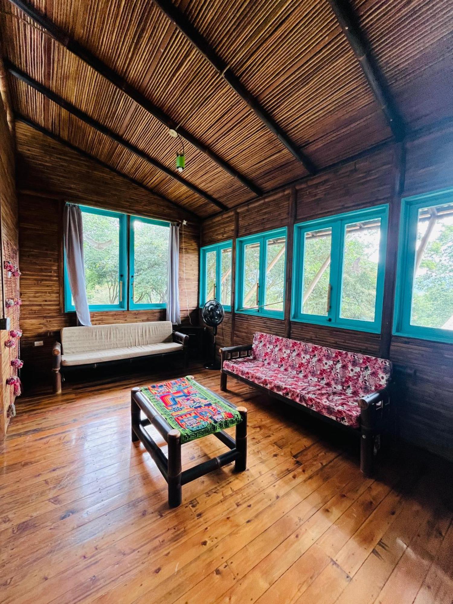 הוילה טוריאלבה Casa De Bambu מראה חיצוני תמונה